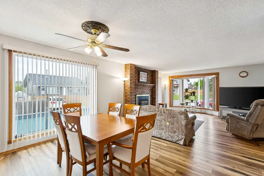 2138 Summerfield Boulevard SE Airdrie AB T4B 1X5