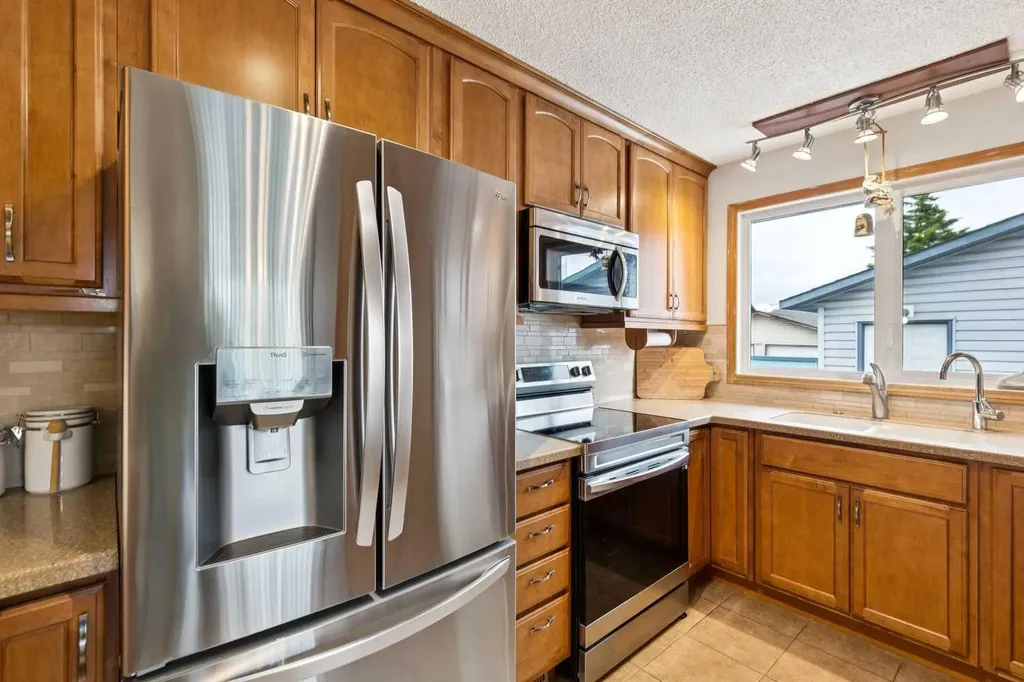 2138 Summerfield Boulevard SE Airdrie AB T4B 1X5