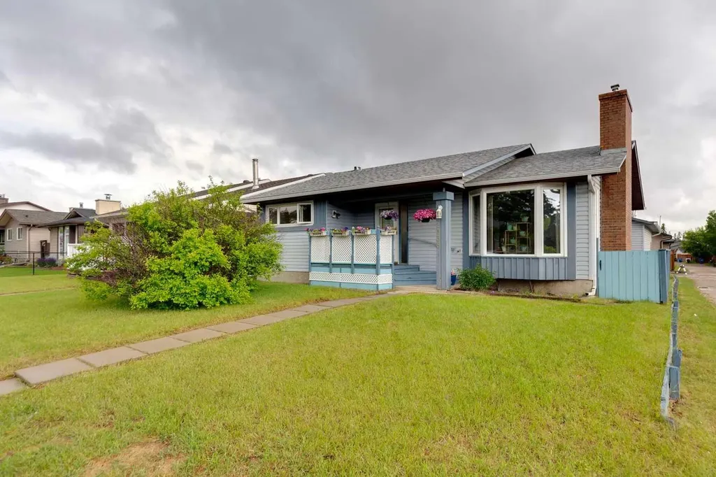 2138 Summerfield Boulevard SE Airdrie AB T4B 1X5