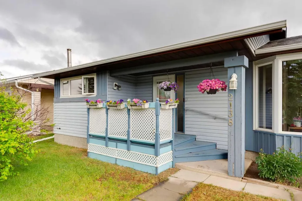 2138 Summerfield Boulevard SE Airdrie AB T4B 1X5