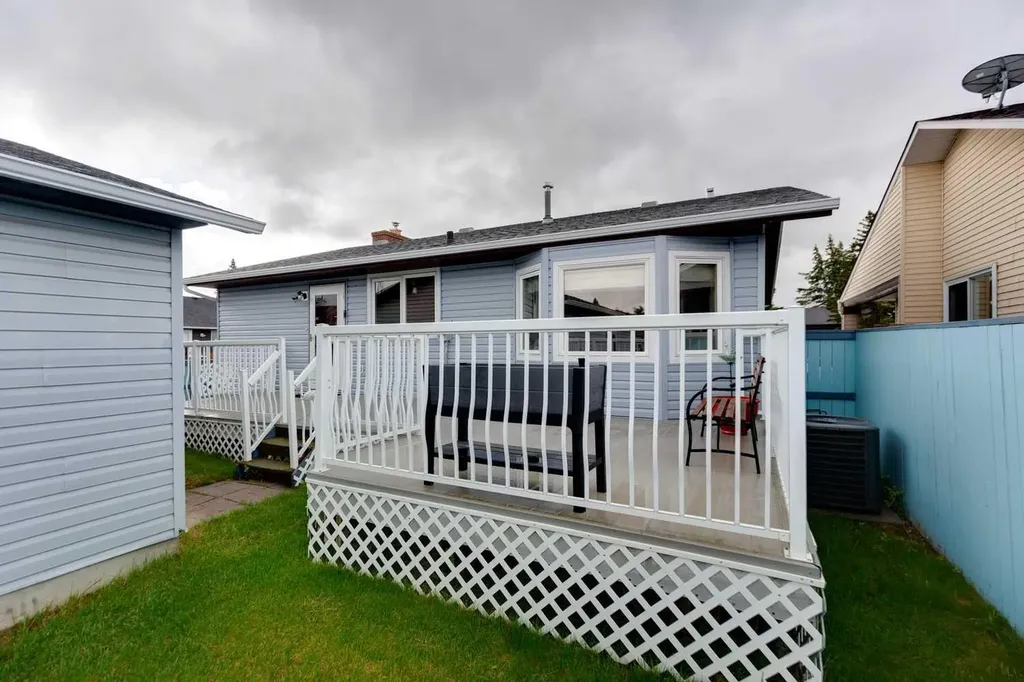 2138 Summerfield Boulevard SE Airdrie AB T4B 1X5