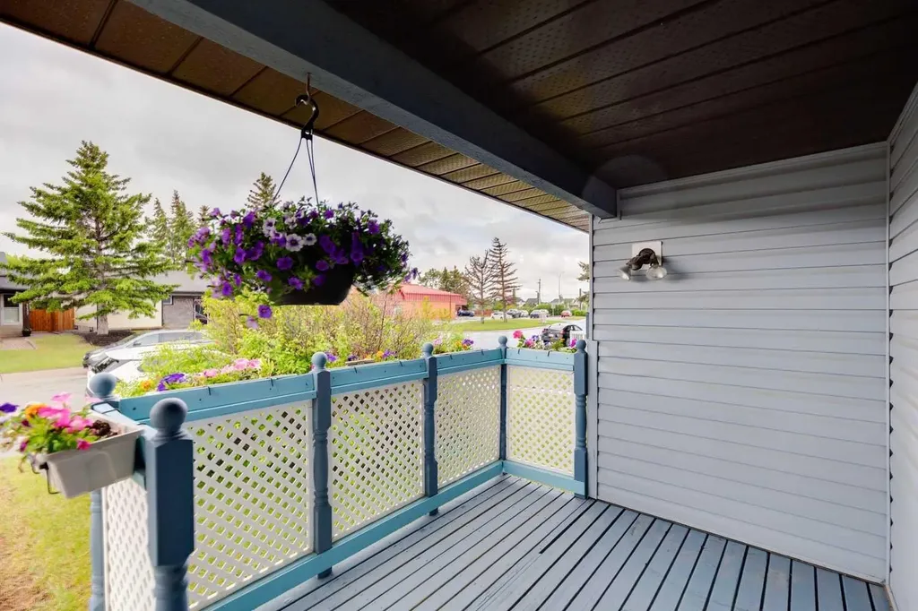 2138 Summerfield Boulevard SE Airdrie AB T4B 1X5