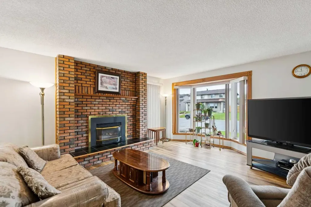 2138 Summerfield Boulevard SE Airdrie AB T4B 1X5