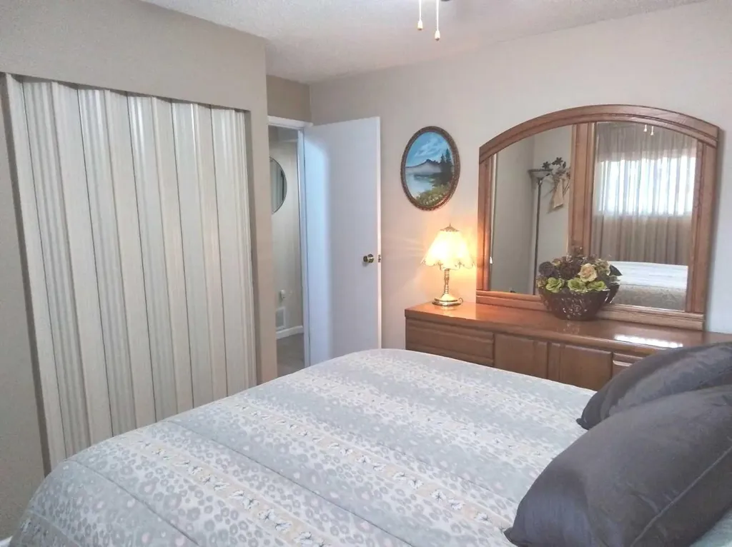 4607 46 Avenue Mayerthorpe AB T0E1n0