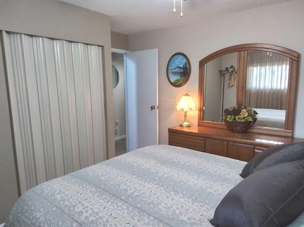 4607 46 Avenue Mayerthorpe AB T0E1n0