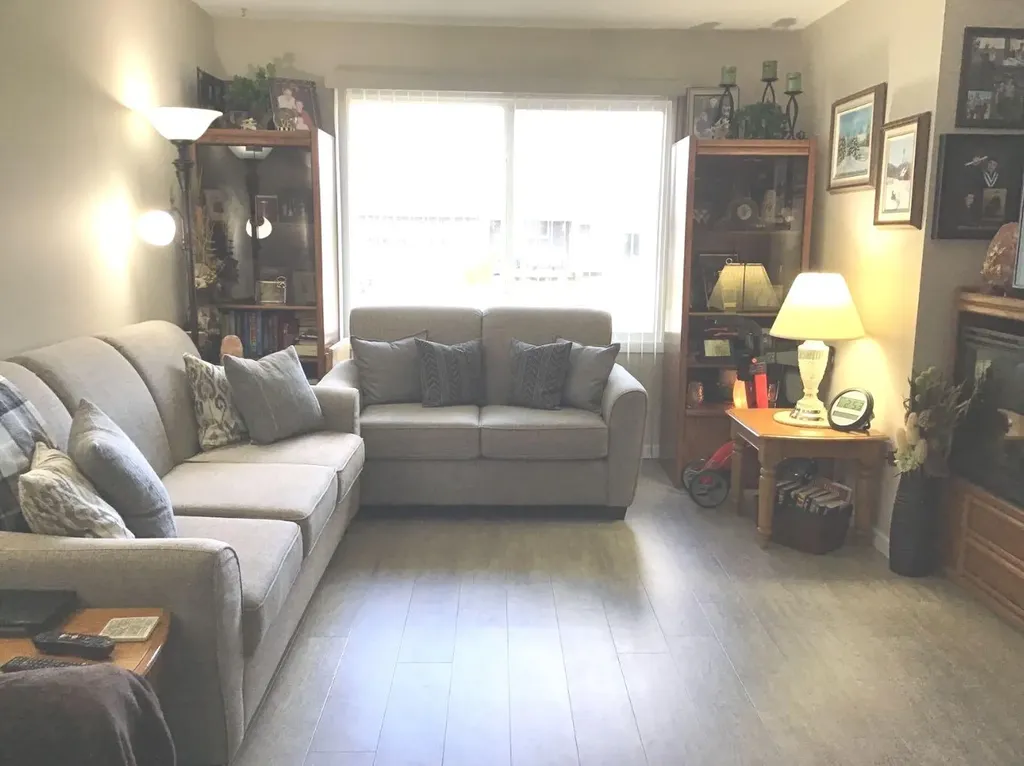 4607 46 Avenue Mayerthorpe AB T0E1n0
