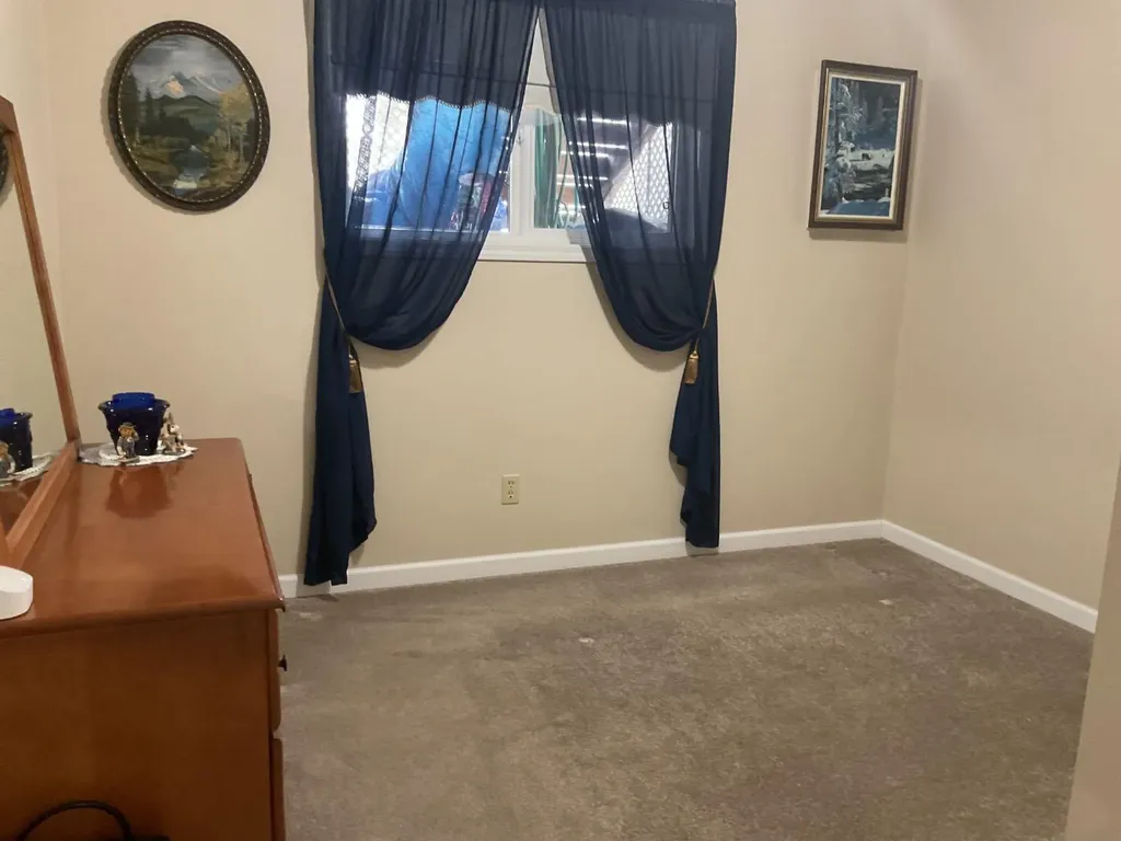 4607 46 Avenue Mayerthorpe AB T0E1n0