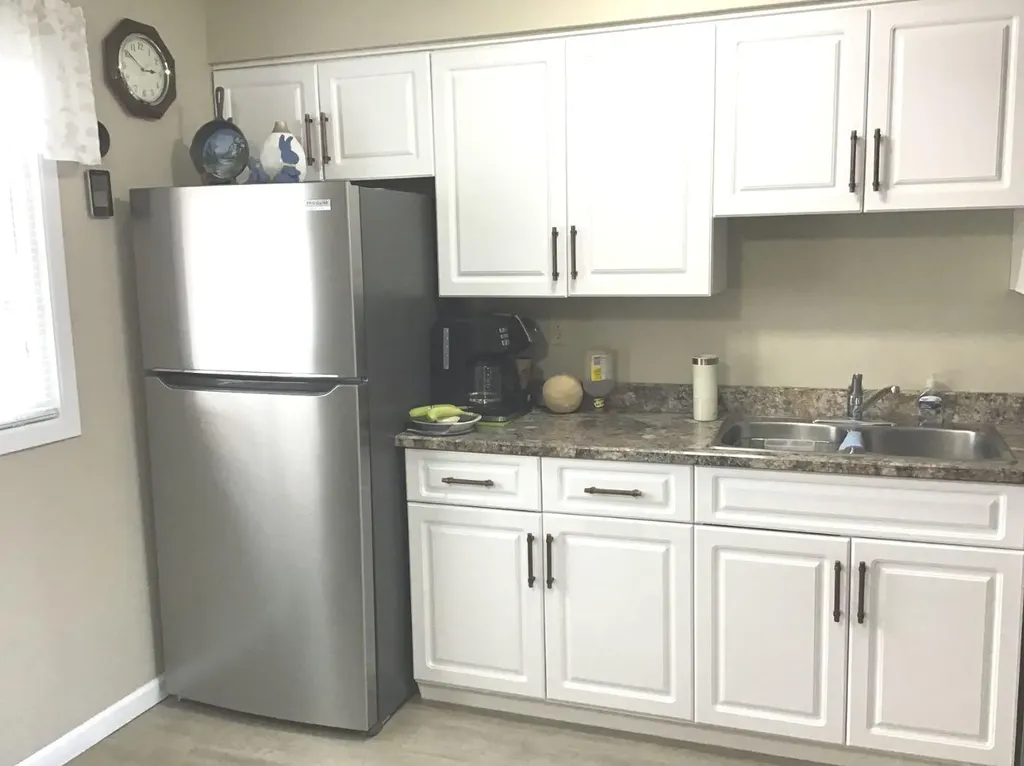 4607 46 Avenue Mayerthorpe AB T0E1n0