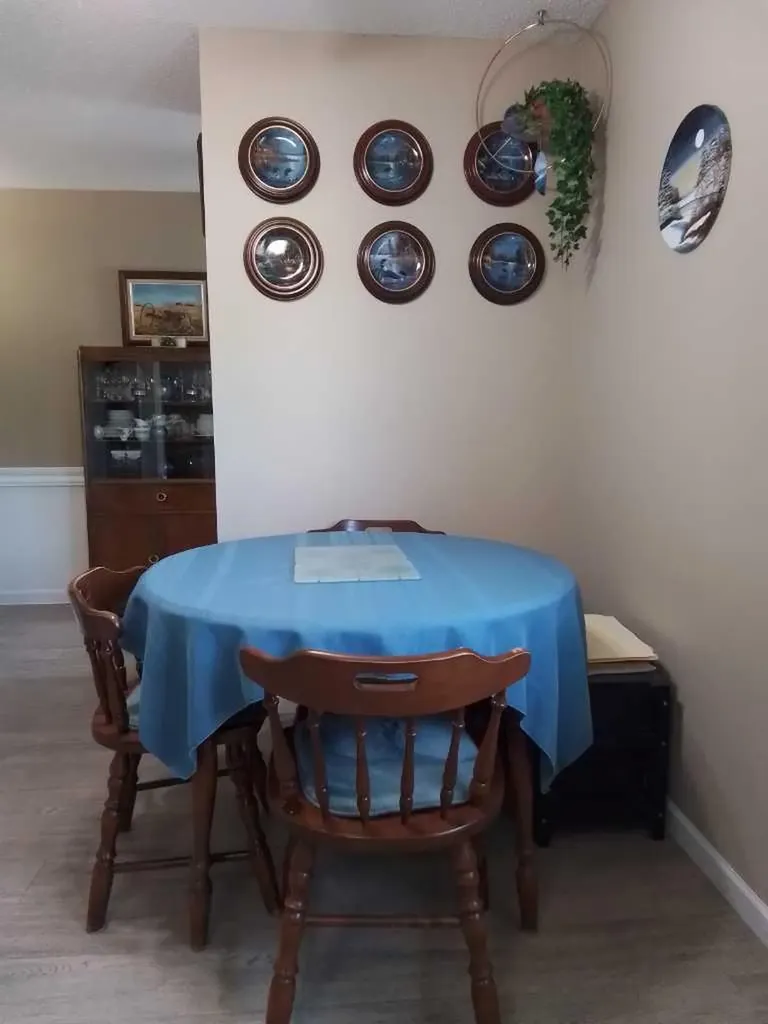 4607 46 Avenue Mayerthorpe AB T0E1n0