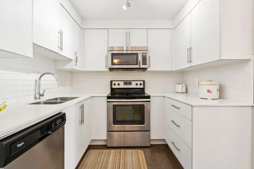 302 Skyview Ranch Drive NE Calgary AB T3N 0P5
