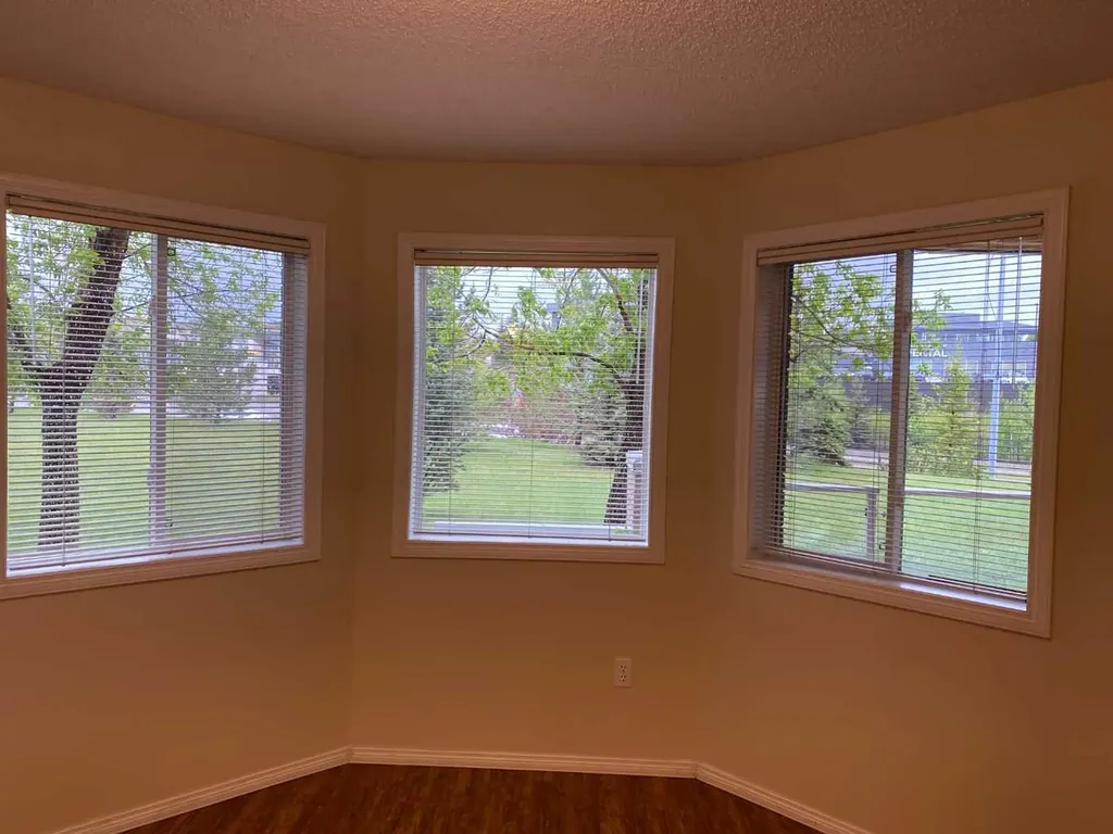 1818 Simcoe Boulevard SW Calgary AB T3H 3L9