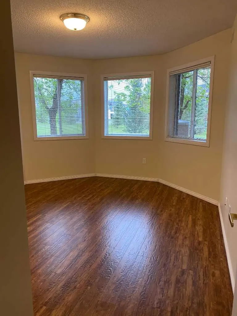 1818 Simcoe Boulevard SW Calgary AB T3H 3L9