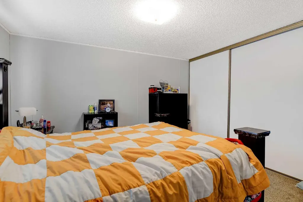 10301 99 Avenue Bezanson AB T0H0G0