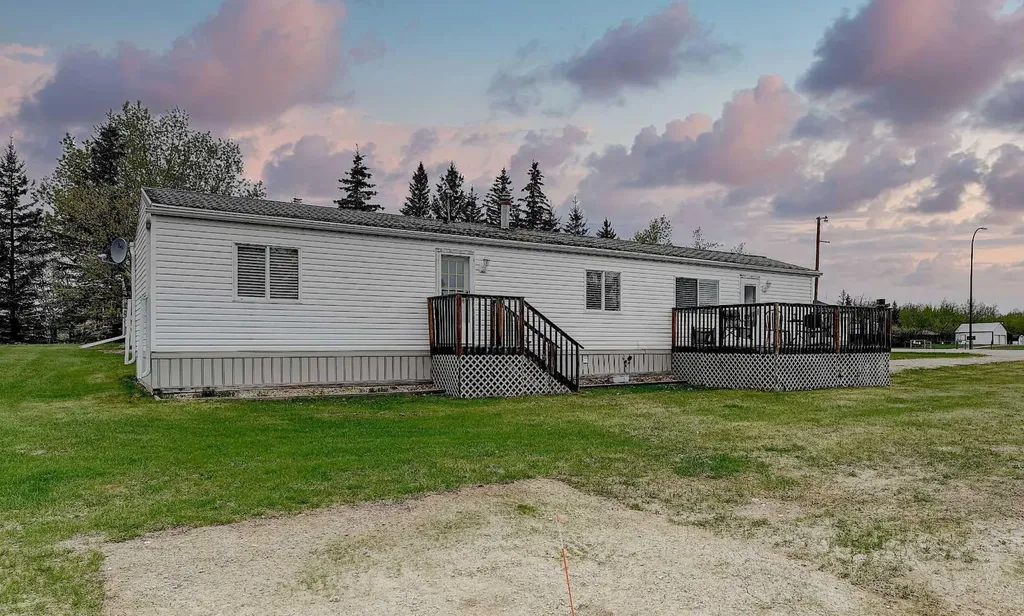 10301 99 Avenue Bezanson AB T0H0G0