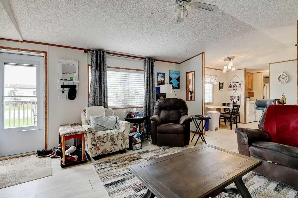 10301 99 Avenue Bezanson AB T0H0G0