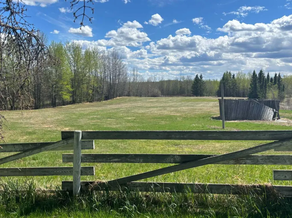 592031 Range Road 104 Rural Woodlands County AB T7S 1N9