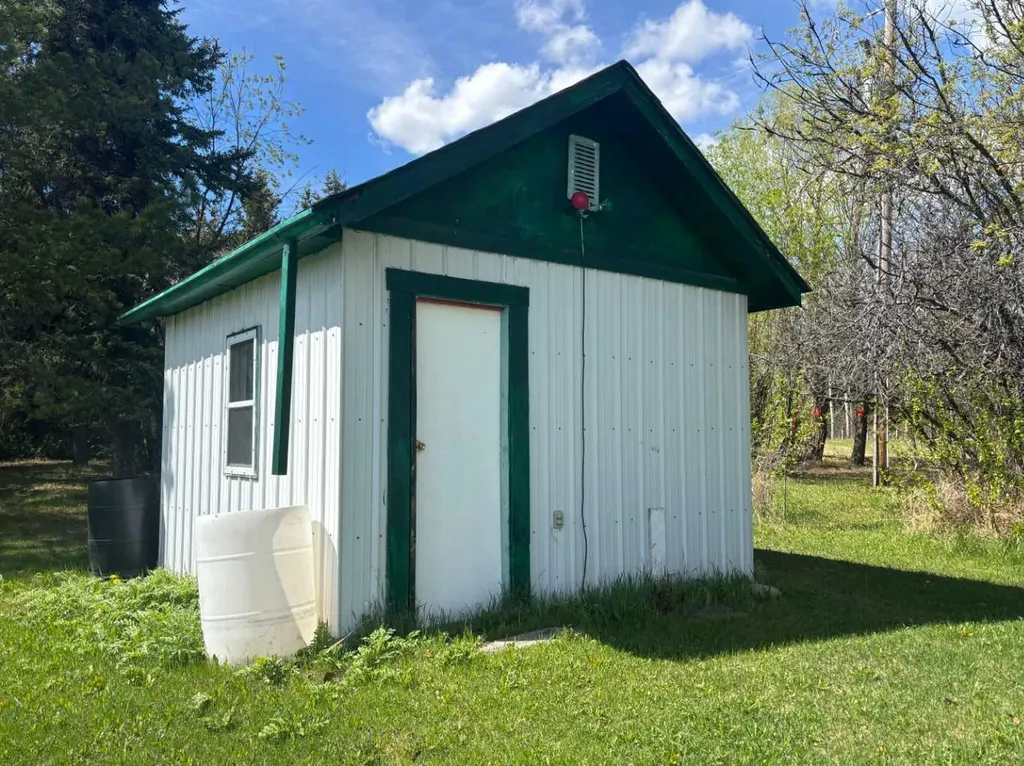 592031 Range Road 104 Rural Woodlands County AB T7S 1N9