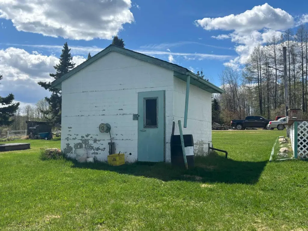 592031 Range Road 104 Rural Woodlands County AB T7S 1N9