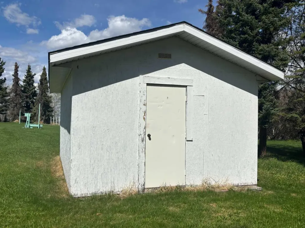 592031 Range Road 104 Rural Woodlands County AB T7S 1N9