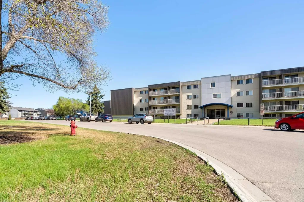 9 Clearwater Crescent Fort Mcmurray AB T9K 2B7
