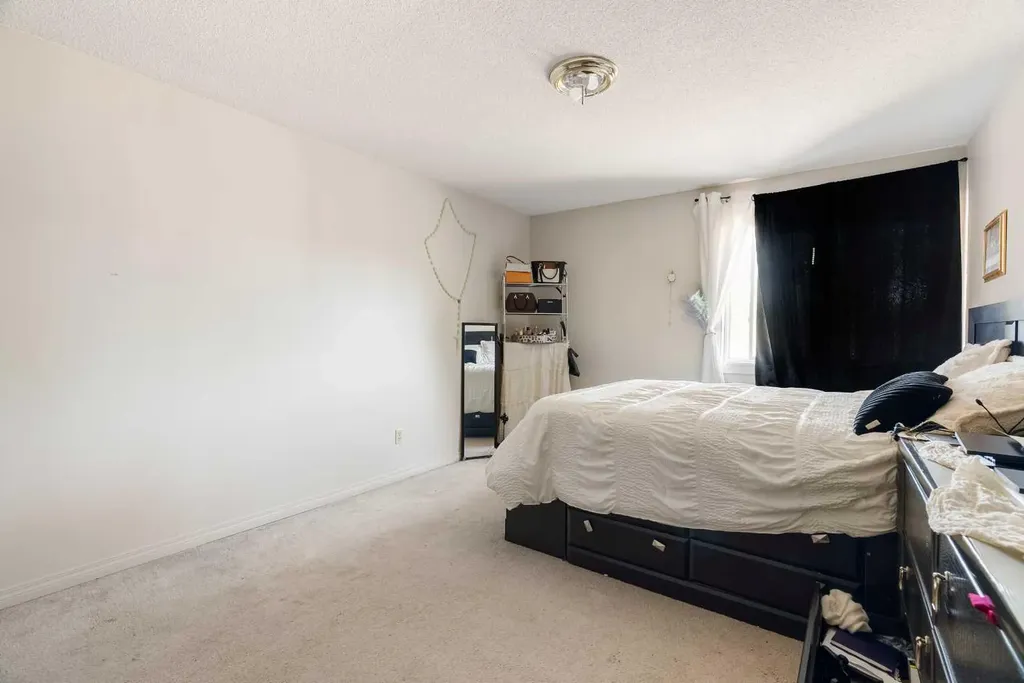9 Clearwater Crescent Fort Mcmurray AB T9K 2B7
