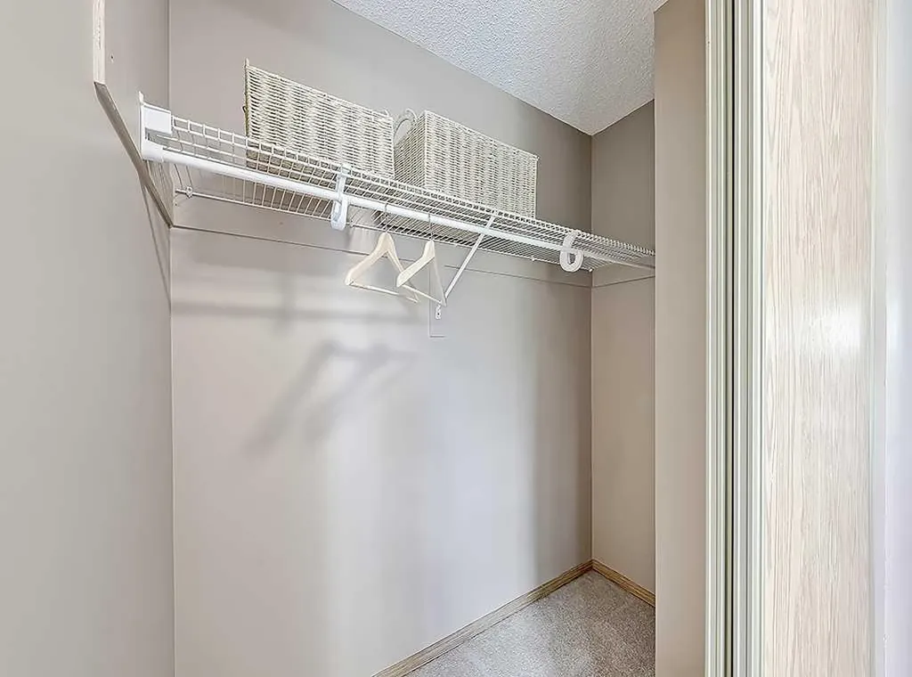 292 Coventry Close NE Calgary AB T3K 4C5