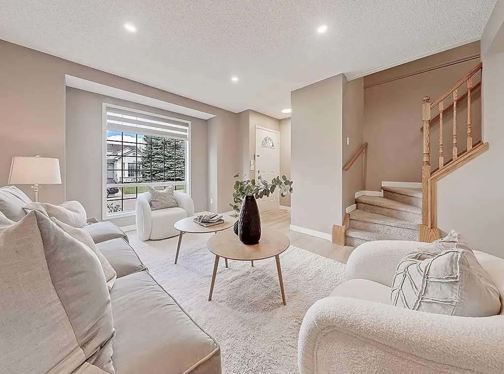 292 Coventry Close NE Calgary AB T3K 4C5