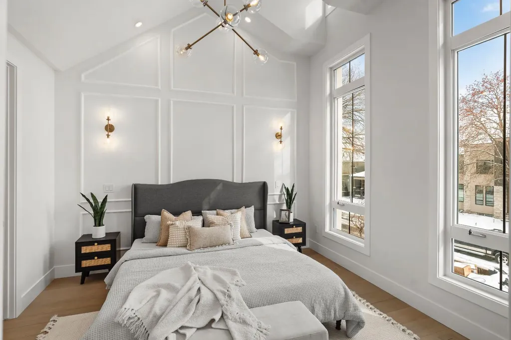 454 22 Avenue NW Calgary AB T2M 1N3