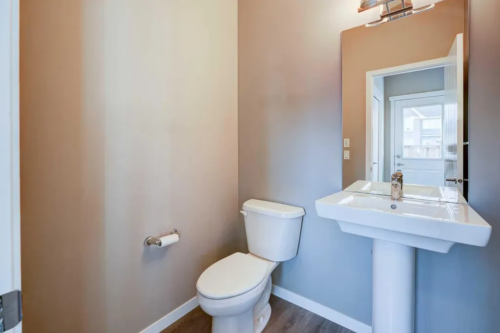 198 Masters Avenue SE Calgary AB T3M2B7