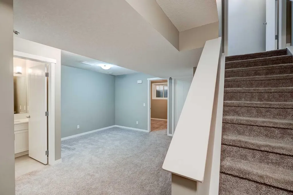 198 Masters Avenue SE Calgary AB T3M2B7