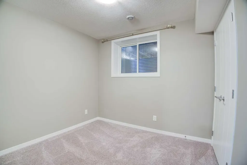 198 Masters Avenue SE Calgary AB T3M2B7