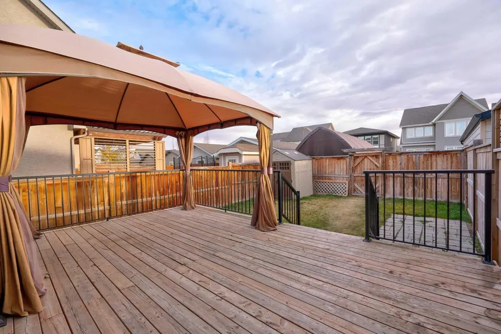 198 Masters Avenue SE Calgary AB T3M2B7