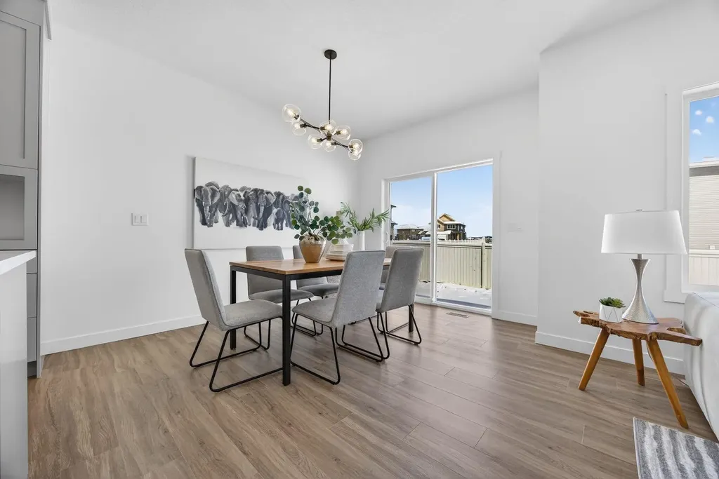 1090 Bayview Crescent Airdrie AB T4B 5N5