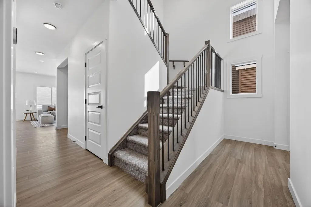 1090 Bayview Crescent Airdrie AB T4B 5N5