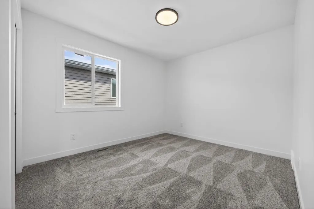 1090 Bayview Crescent Airdrie AB T4B 5N5