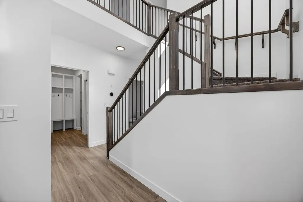 1090 Bayview Crescent Airdrie AB T4B 5N5
