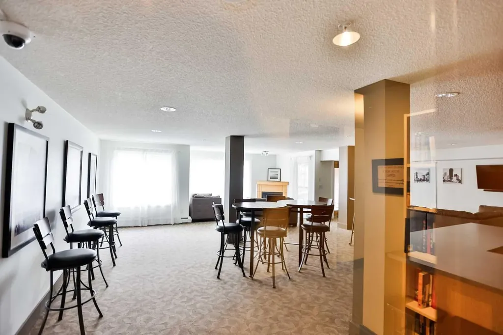 5115 Richard Road SW Calgary AB T3E 7M7