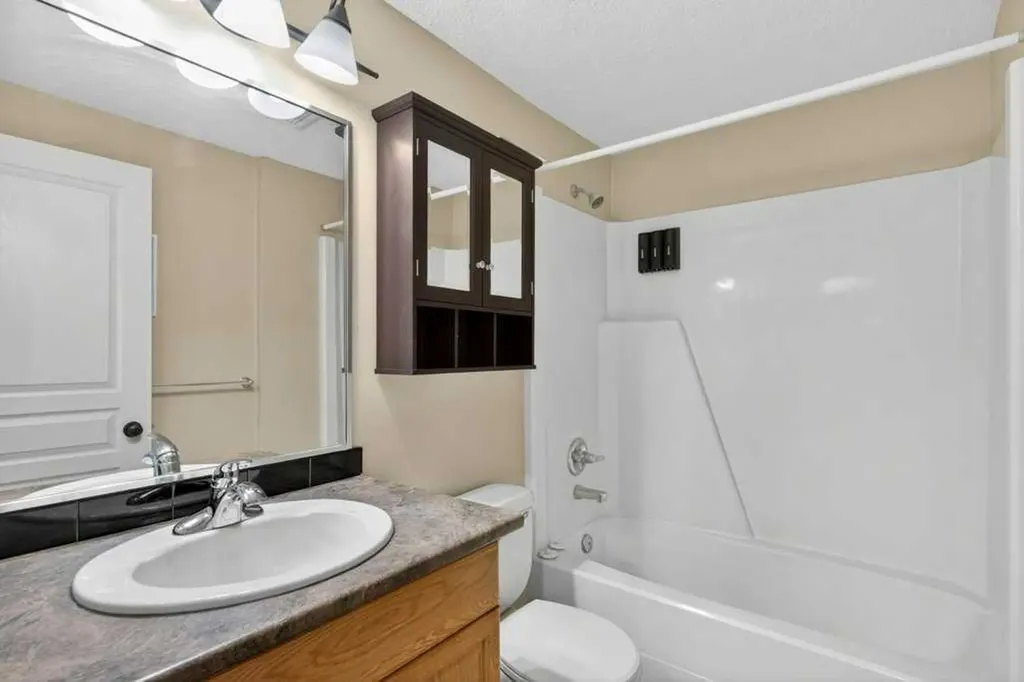 6400 Coach Hill Road SW Calgary AB T3H 1B8