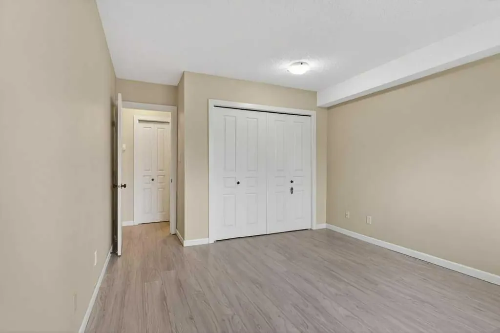 6400 Coach Hill Road SW Calgary AB T3H 1B8