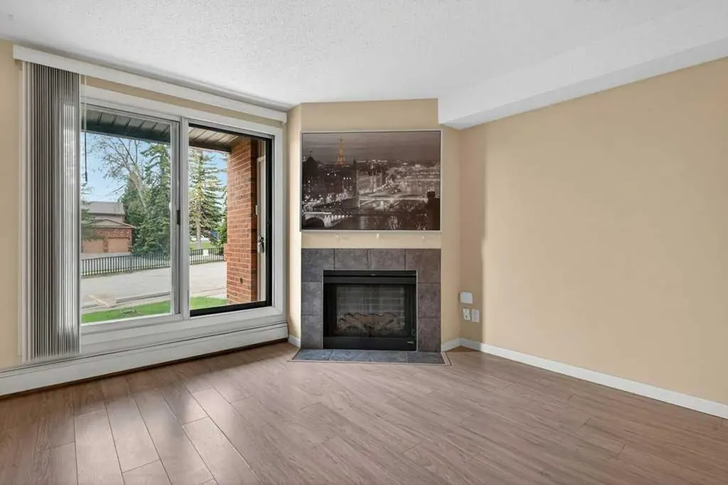 6400 Coach Hill Road SW Calgary AB T3H 1B8