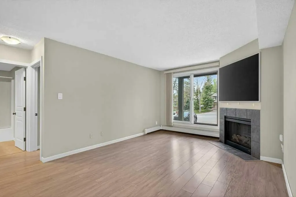 6400 Coach Hill Road SW Calgary AB T3H 1B8