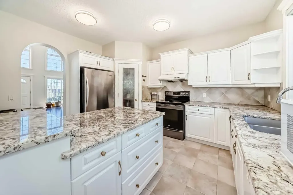 130 Panorama Hills View NW Calgary AB T3K 5B8