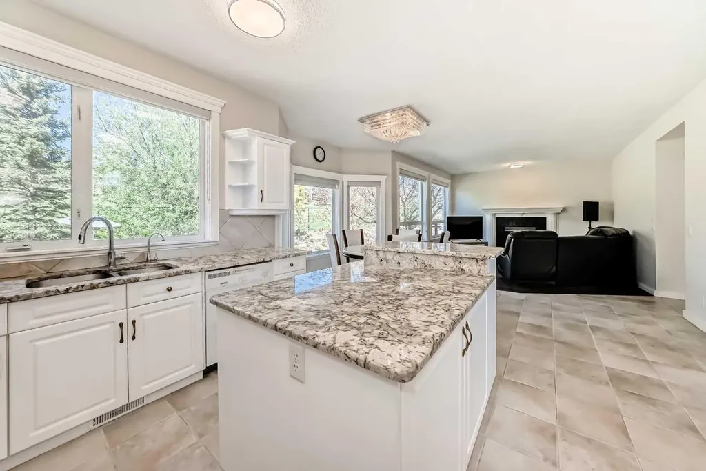 130 Panorama Hills View NW Calgary AB T3K 5B8