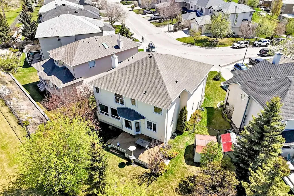 130 Panorama Hills View NW Calgary AB T3K 5B8