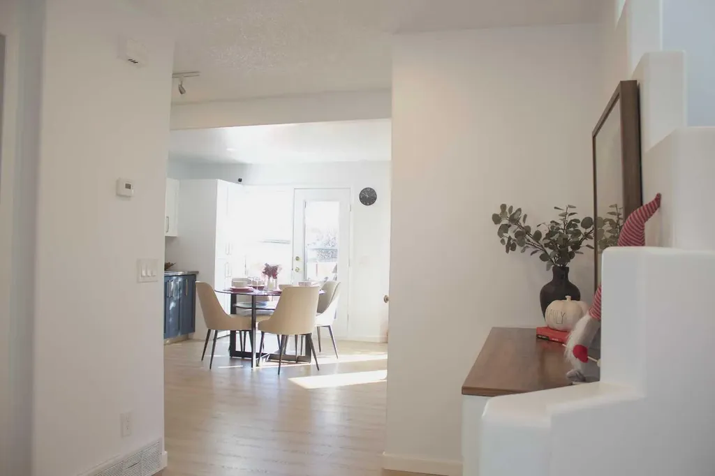 262 Covewood Park NE Calgary AB T3K 4V7