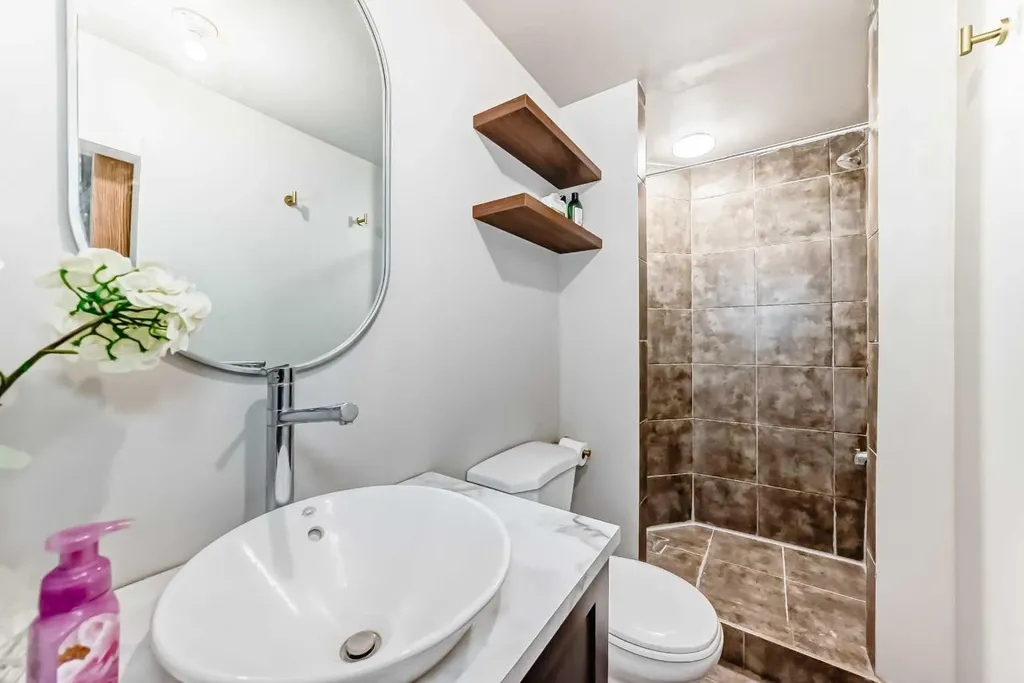 262 Covewood Park NE Calgary AB T3K 4V7