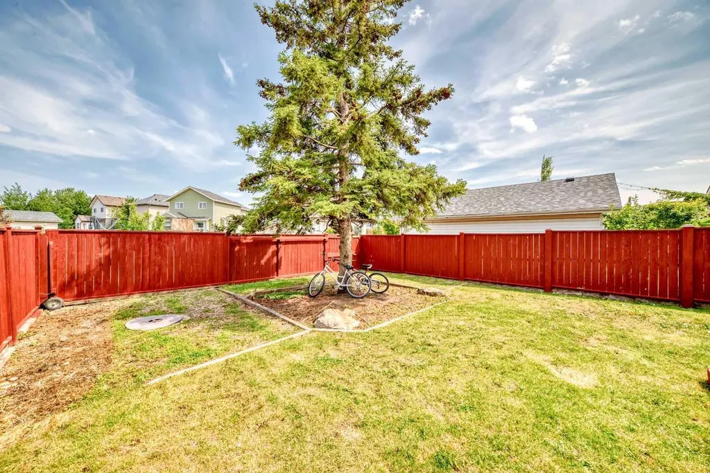 262 Covewood Park NE Calgary AB T3K 4V7