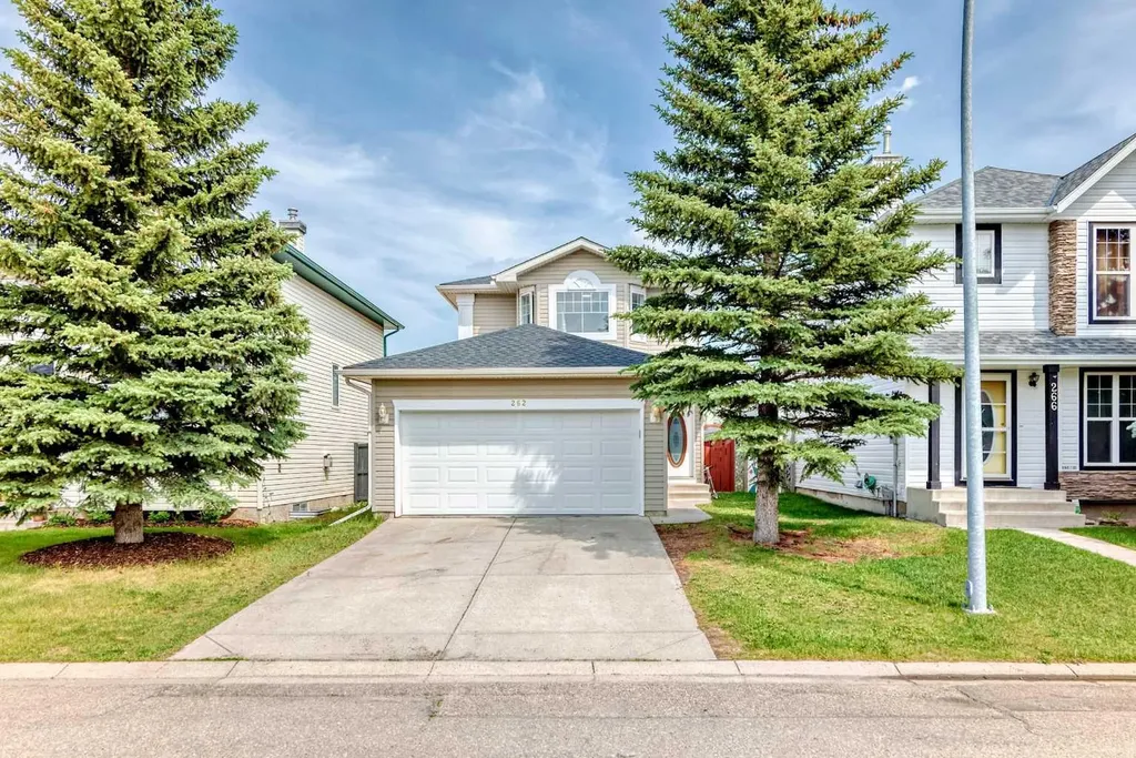 262 Covewood Park NE Calgary AB T3K 4V7