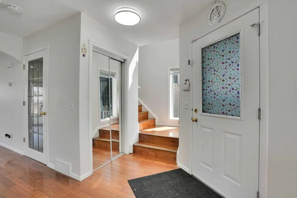 143 Taralea Gardens NE Calgary AB T3J4W5