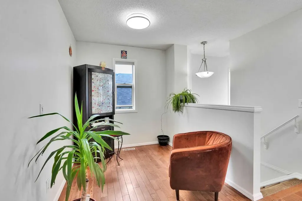 143 Taralea Gardens NE Calgary AB T3J4W5